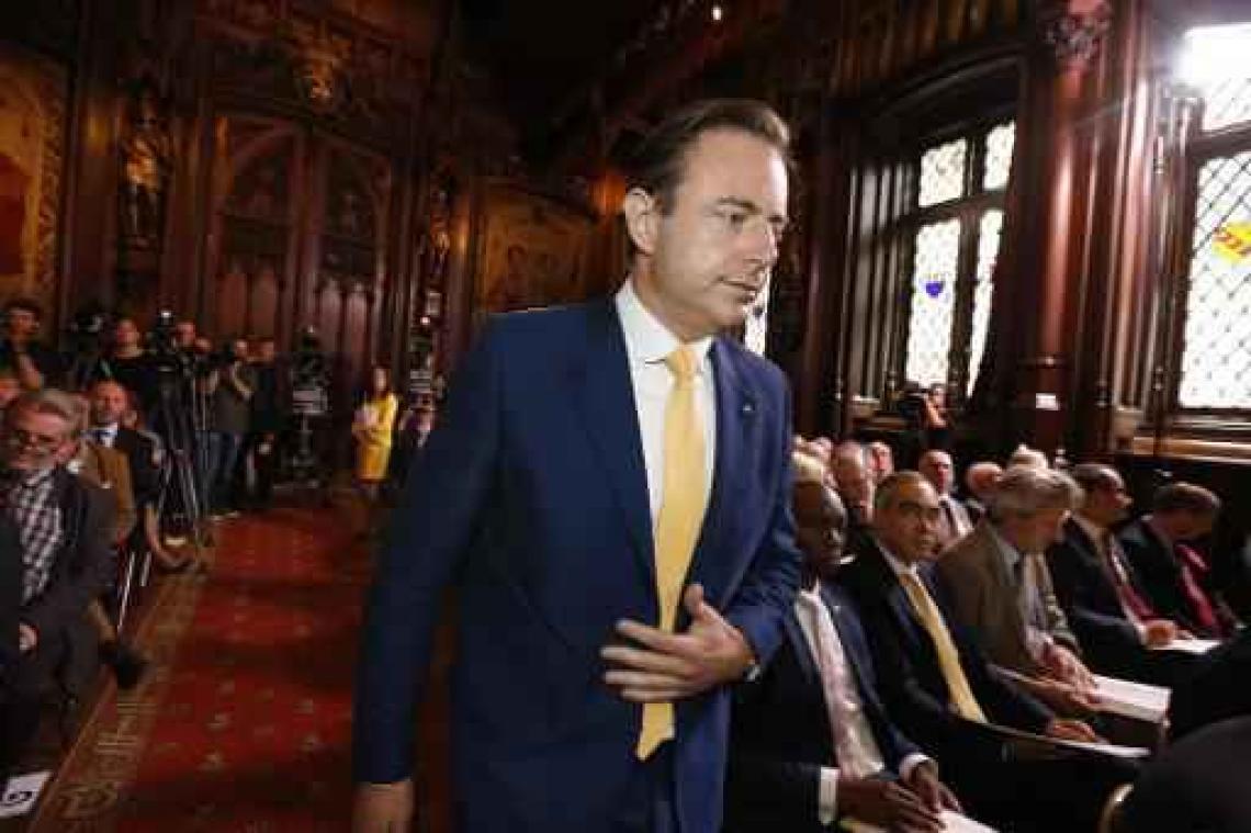 De Wever: "Puigdemont is een vriend en die laat je niet in de steek"