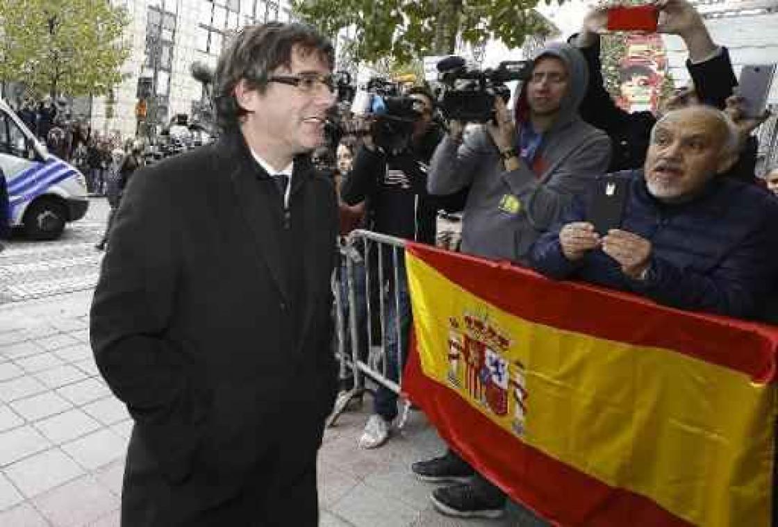 Crisiscentrum evalueert of bescherming voor Puigdemont nodig is