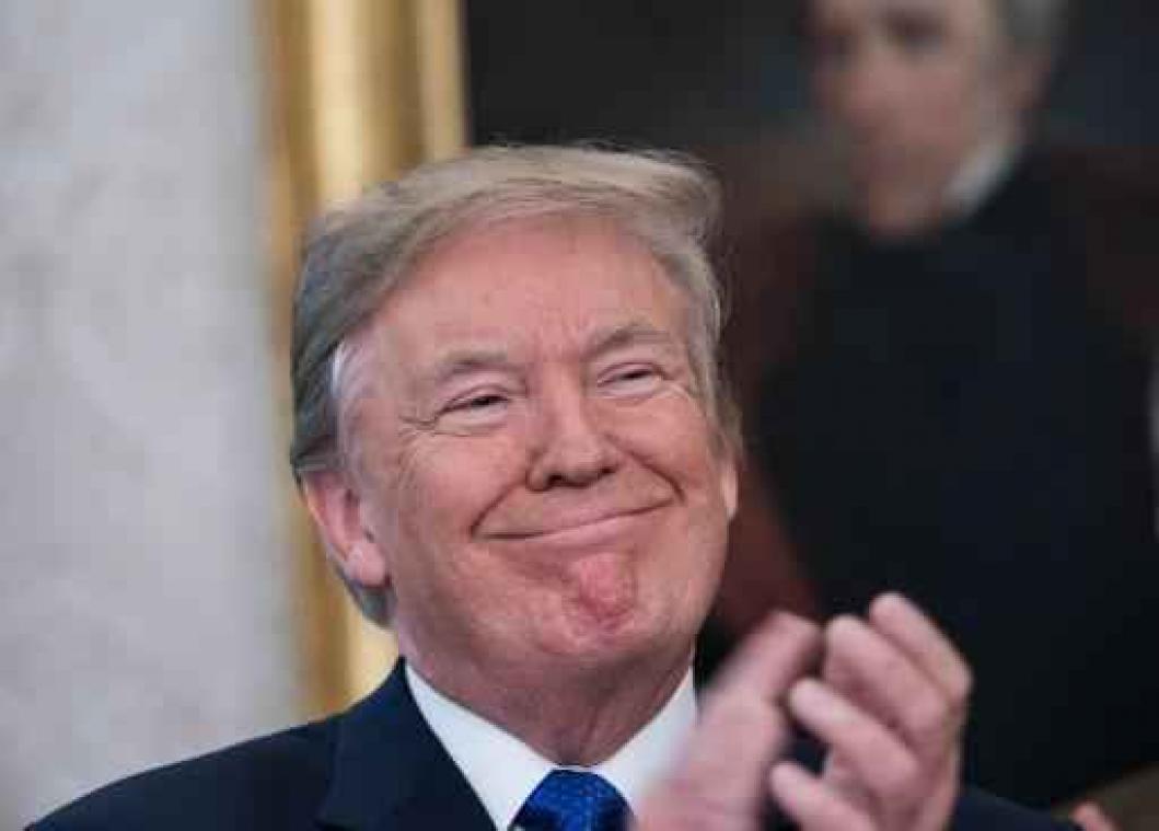 Medewerker Twitter haalt account Trump even offline