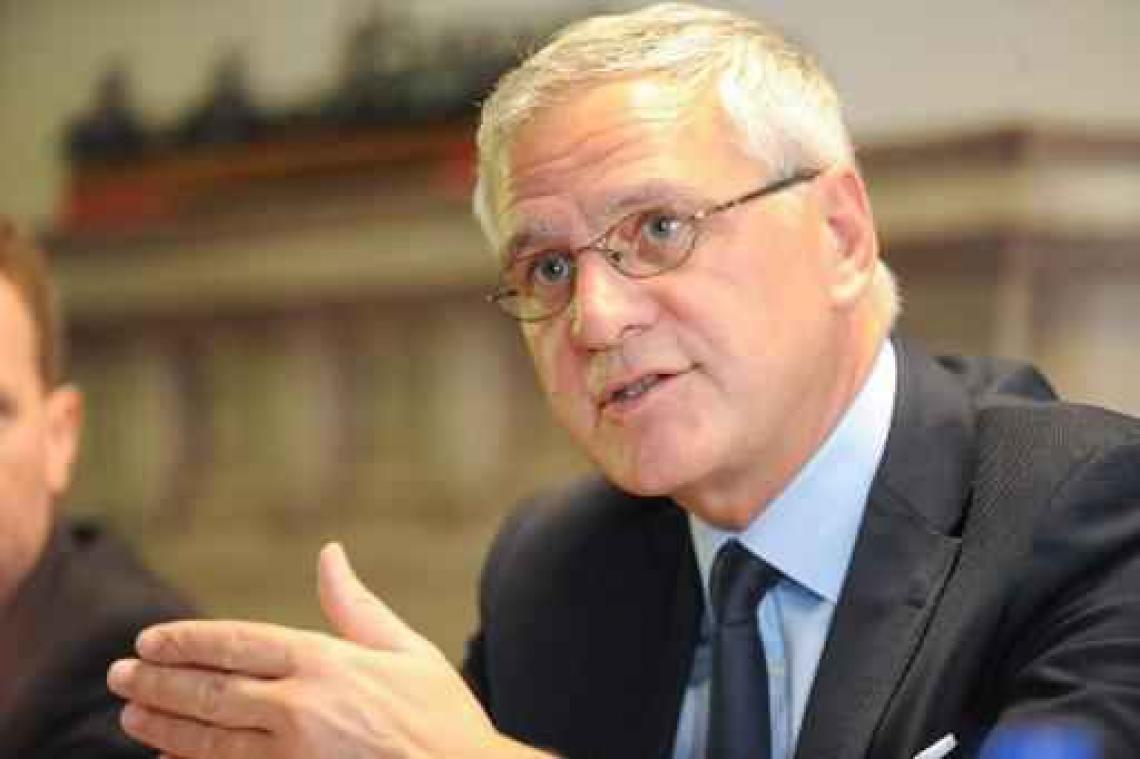 Contactloos betalen: Peeters plant overleg met Febelfin en Test-Aankoop
