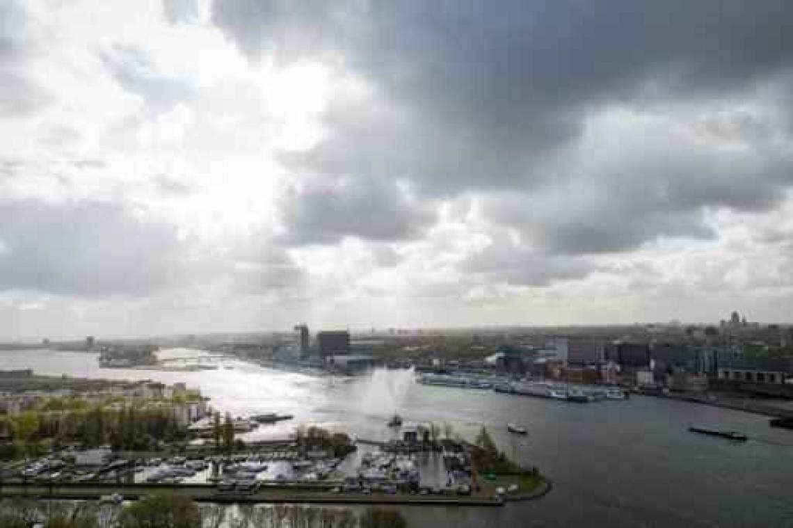 Nederlandse prins bezit minstens honderd huizen in Amsterdam
