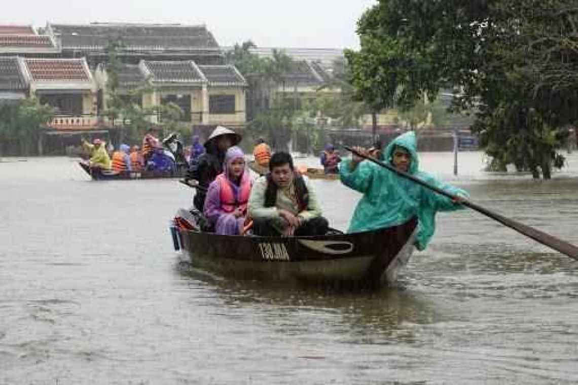 Dodentol tyfoon Vietnam loopt op tot 27