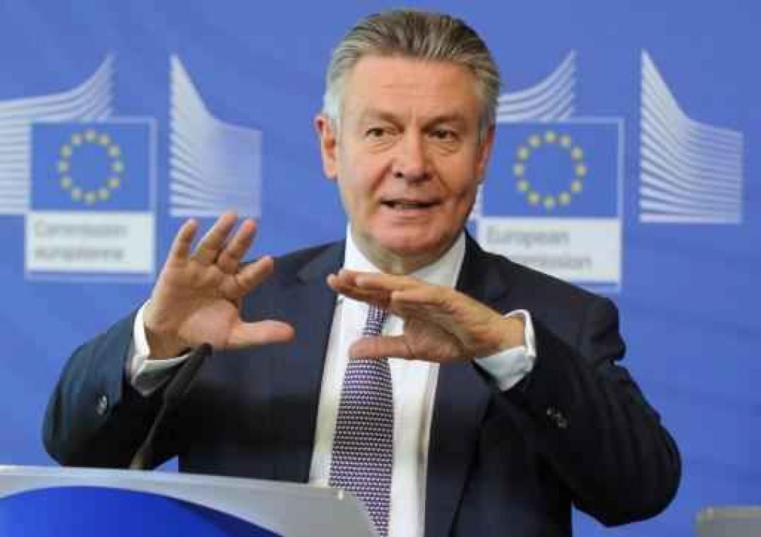 Ook Karel De Gucht vindt dat Europa zich duidelijk moet uitspreken over Catalonië