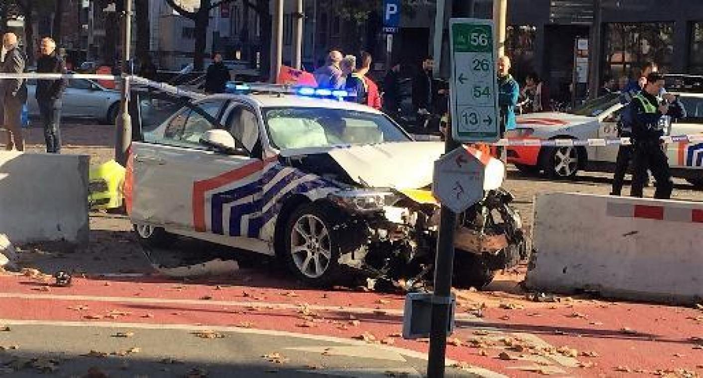 Twee politie-inspecteurs gewond bij aanrijding tijdens achtervolging in Antwerpen