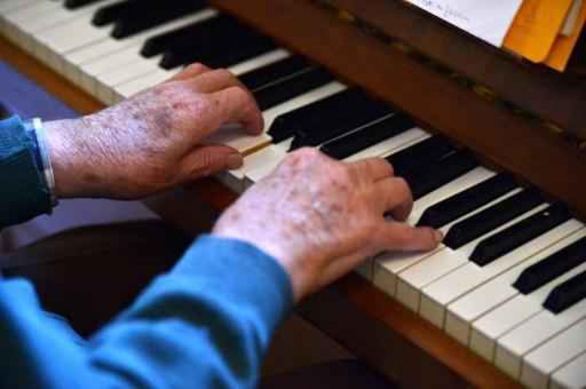 "Pianospelen bevordert plasticiteit van de hersenen"