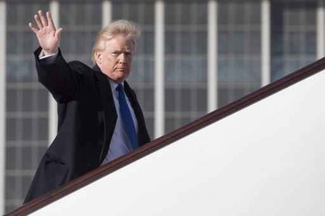 Trump vertrekt naar Vietnam na "erg productieve" gesprekken met Xi