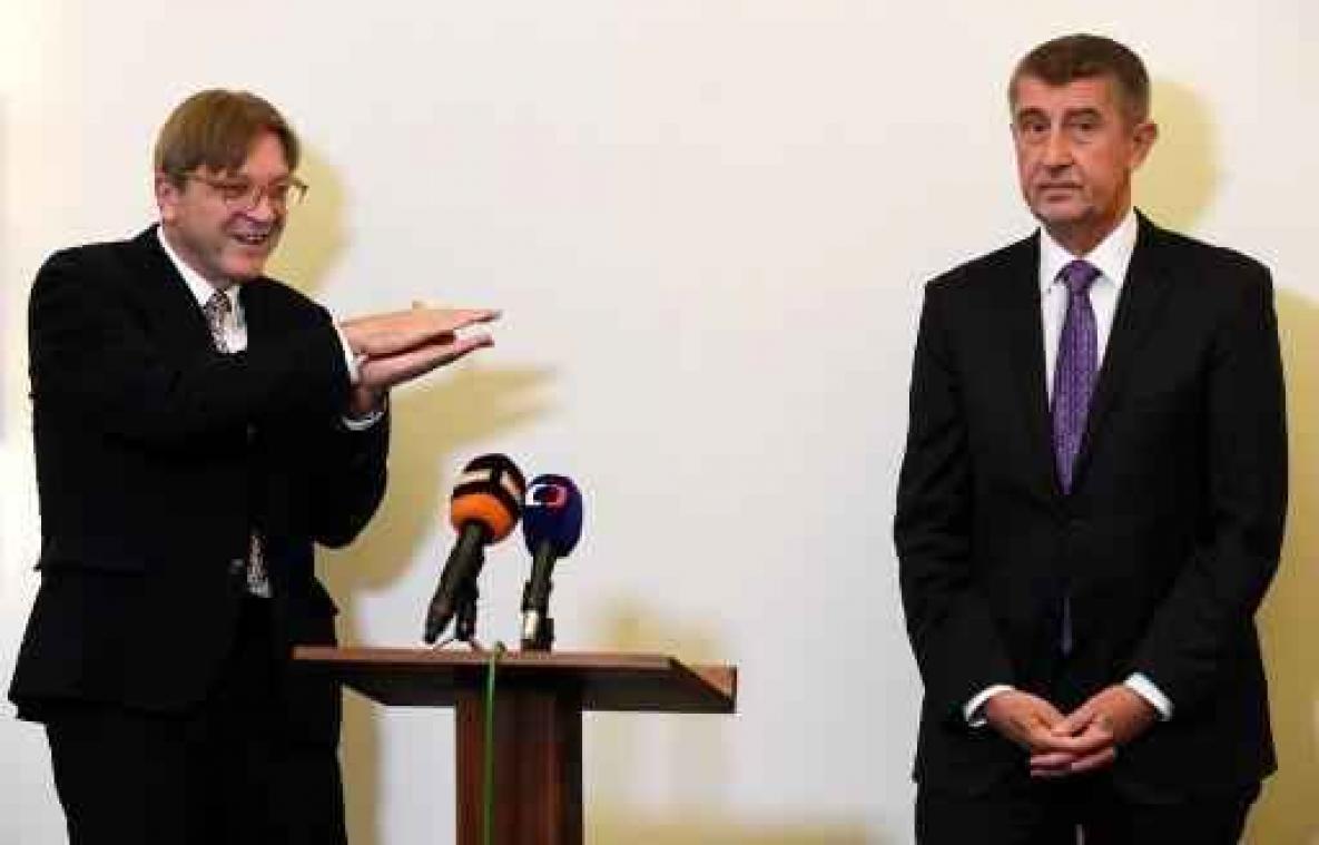 Twitteraccount Guy Verhofstadt tijdelijk gehackt