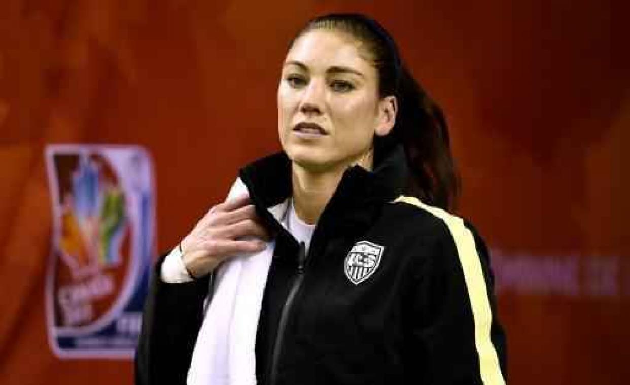 Amerikaanse doelvrouw Hope Solo beschuldigt Blatter van seksuele intimidatie