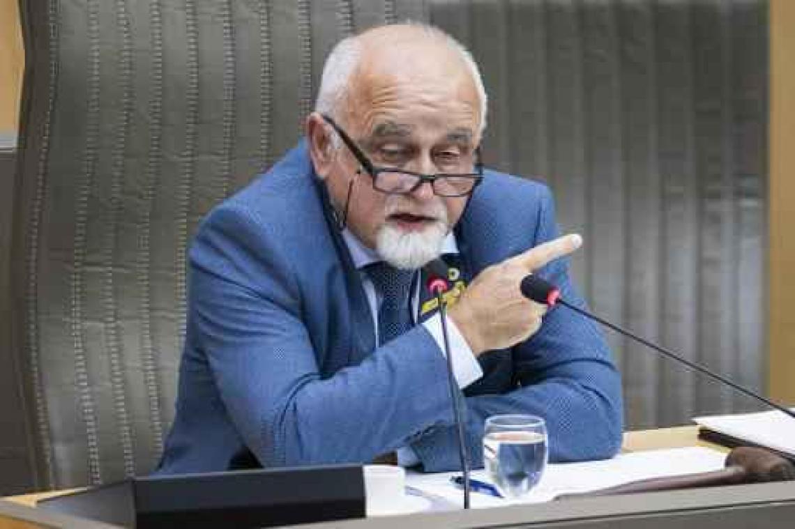 Peumans trekt van leer tegen Europa op IJzerbedevaart