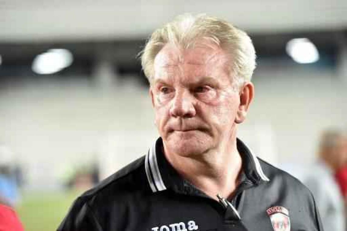 Belgen in het buitenland - Paul Put neemt ontslag bij USM Alger