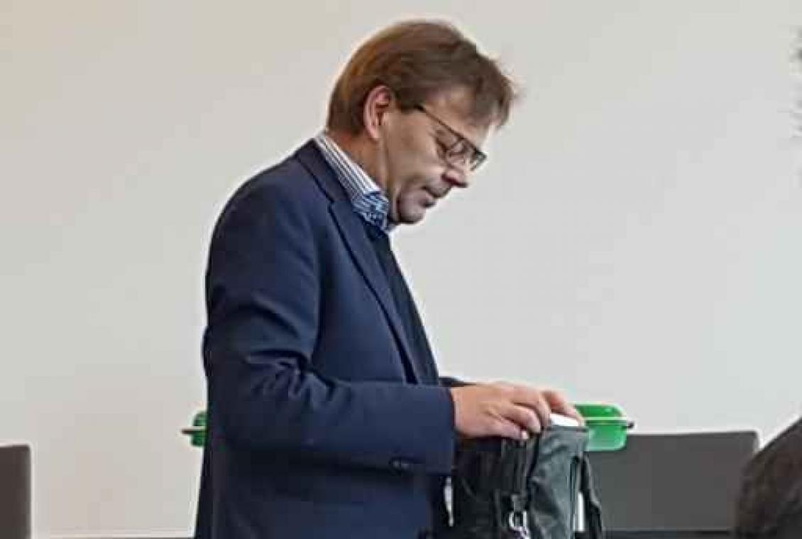 Vrijspraak voor kunstenaar Wim Delvoye wegens partijdigheid inspectiediensten