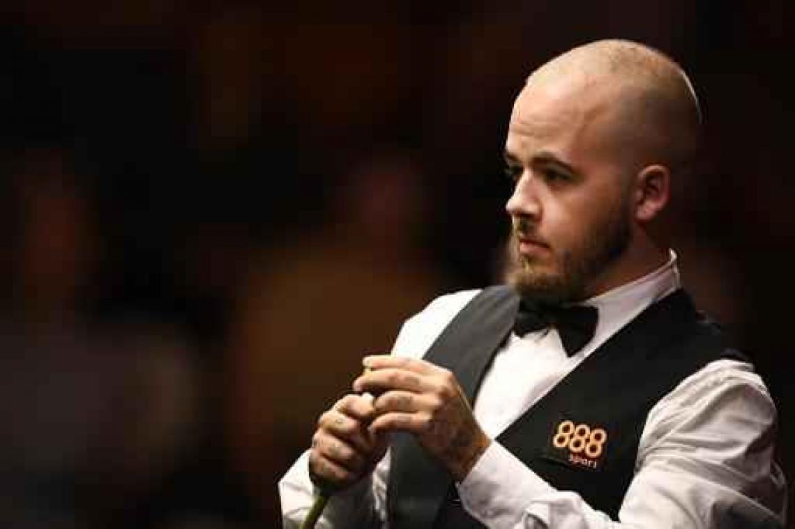 Brecel met forfaitcijfers voorbij Stevens op Shanghai Masters snooker