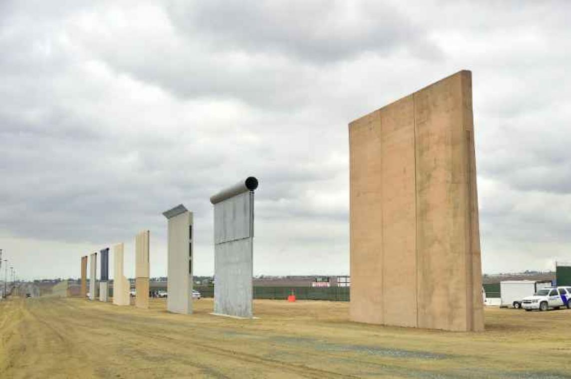 Kaartspel dwarsboomt plannen van Trump om muur te bouwen
