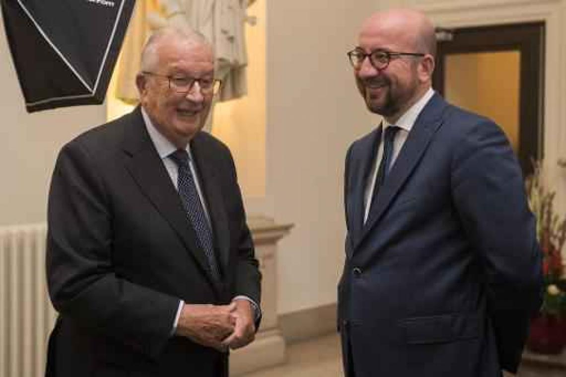 Koningsdag - Koninklijke familie woont gedachtewisseling over onderwijs bij in Kamer