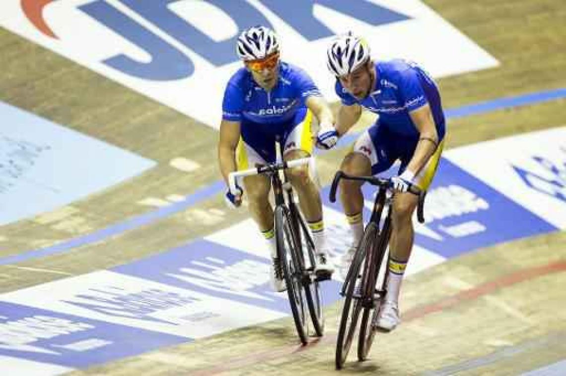 Zesdaagse van Gent - Kenny De Ketele en Moreno De Pauw trekken als leiders de tweede nacht in