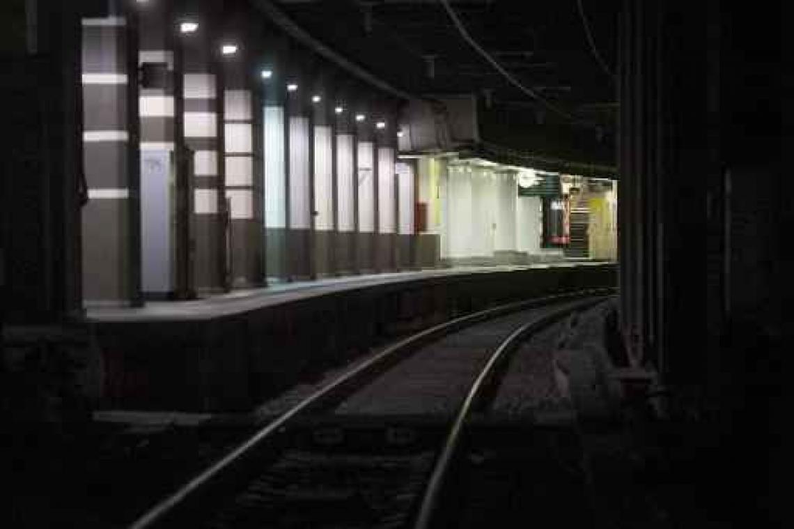 Hinder op Noord-Zuidverbinding na trein die door rood rijdt