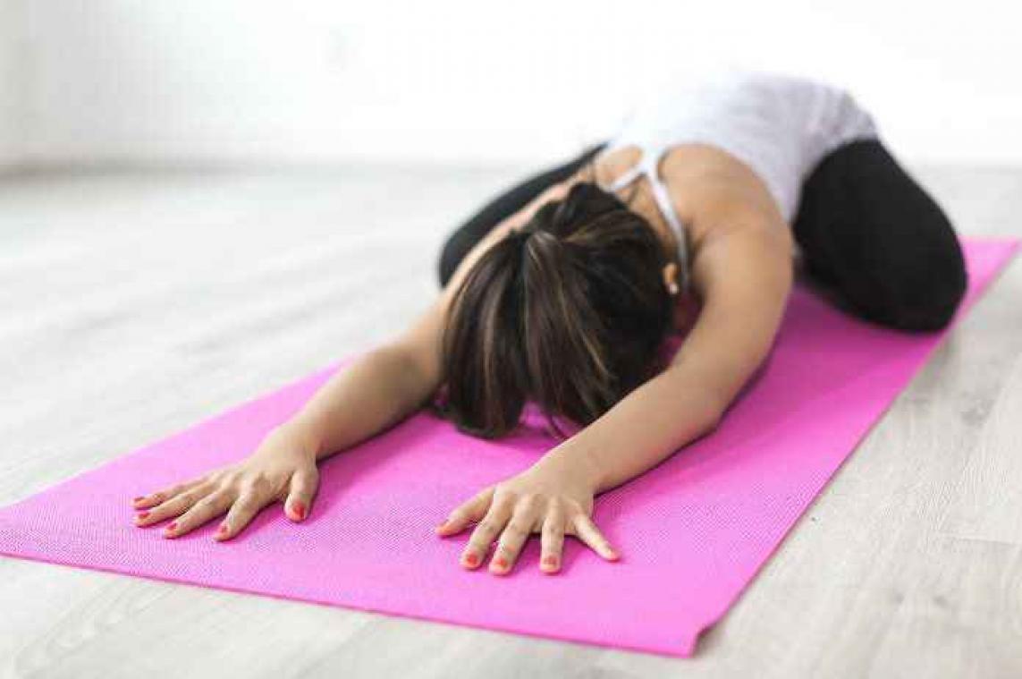 Dronken yoga is de nieuwe fitnesstrend