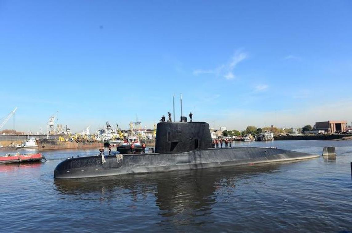 Vermiste onderzeeër geeft teken van leven