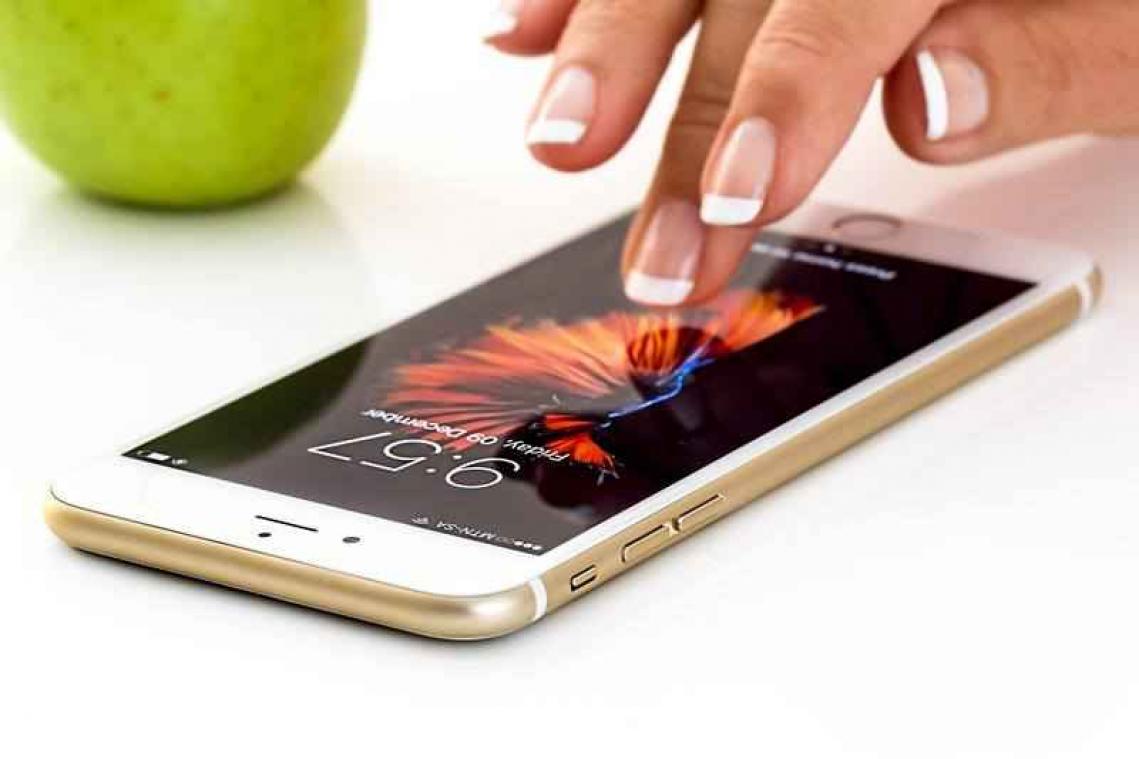 Daarom worden smartphones steeds duurder