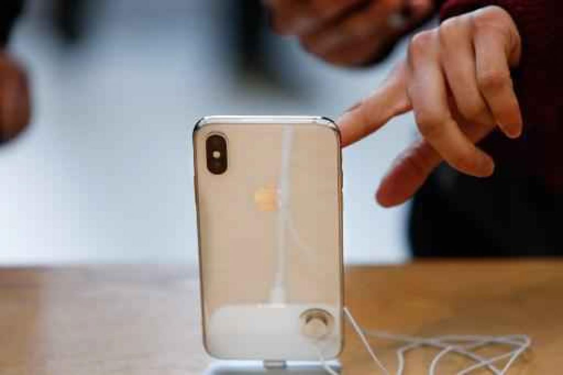 Studenten werkten tot 11 uur per dag aan iPhone bij toeleverancier Apple