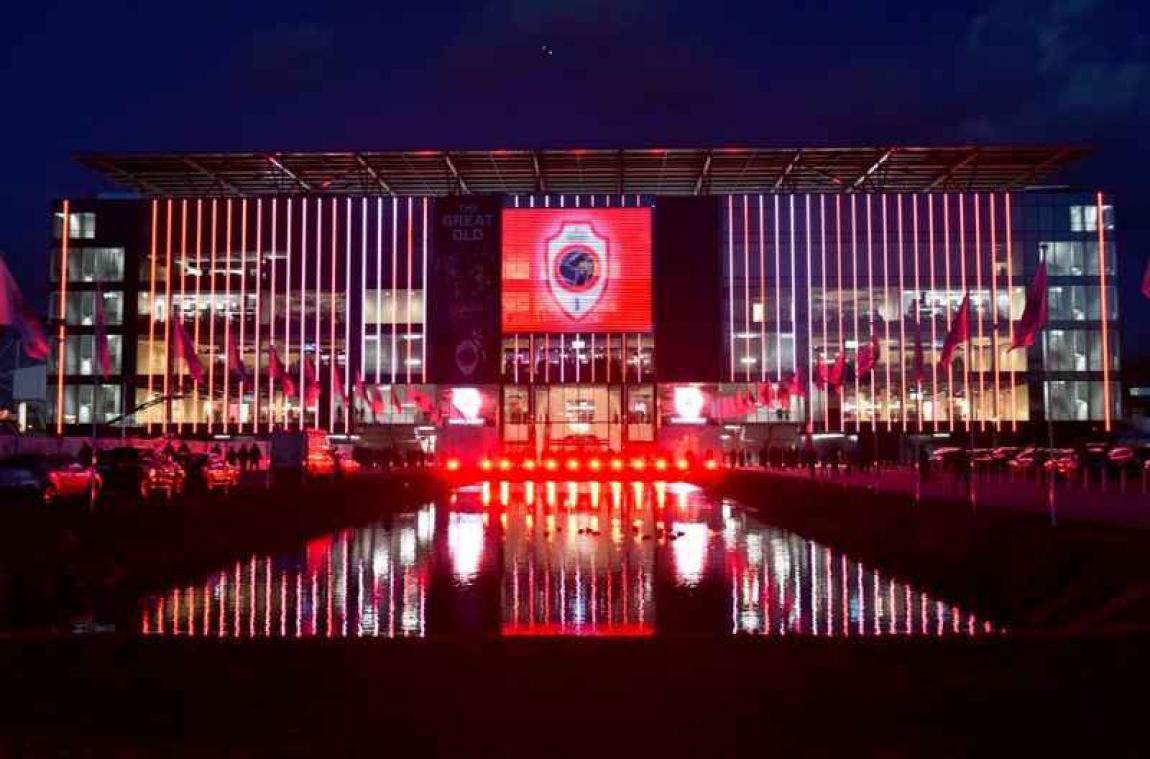 Antwerp opent nieuwe hoofdtribune met gelijkspel