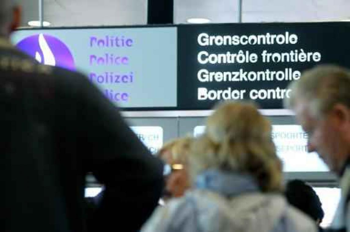 Douane neemt mobiele scanner in gebruik op luchthaven Zaventem