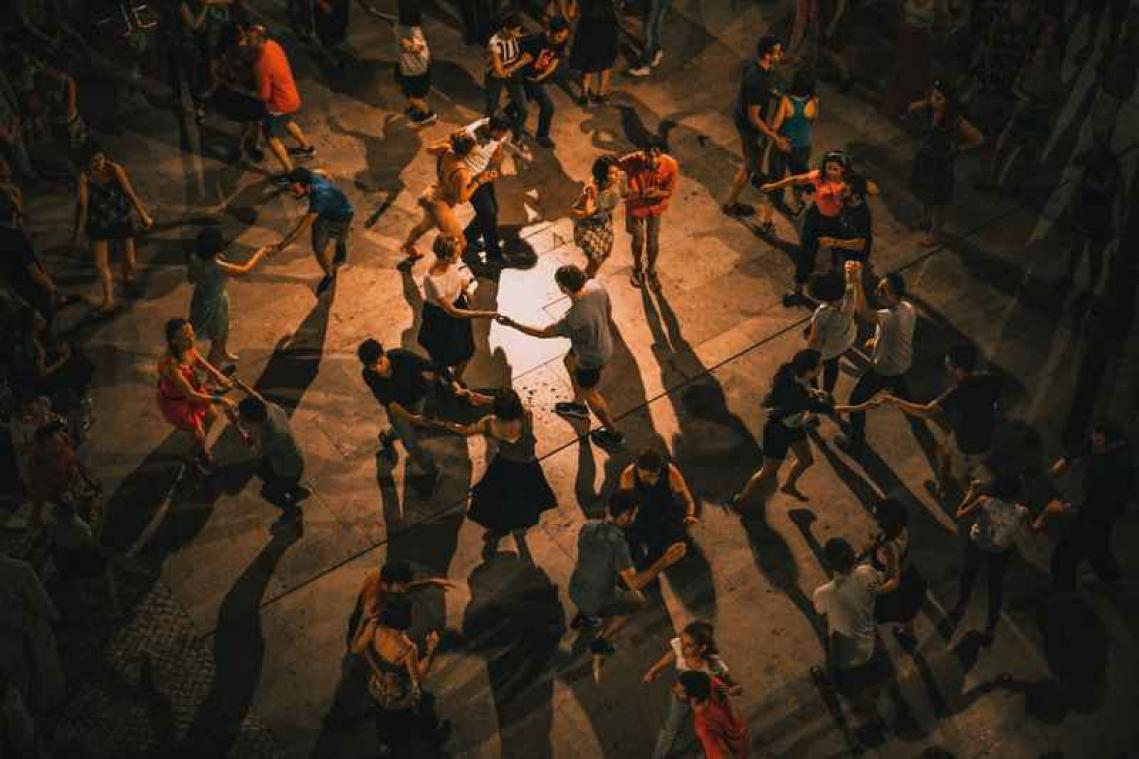 New Yorkers mogen weer dansen in bars