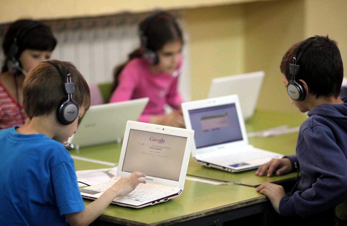 Slechtere schoolprestaties door te veel computergebruik