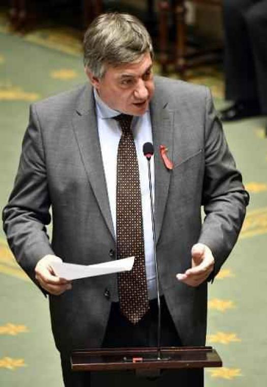 Vakbonden spoorwegpolitie hekelen "ontoereikend antwoord" van Jambon en dreigen met acties