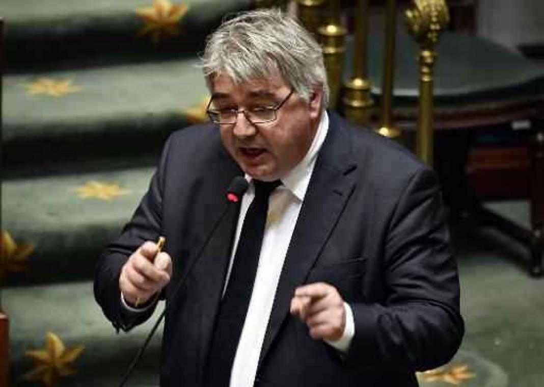 Hendrik Vuye: "Regering heeft dossier prins Laurent heel slecht aangepakt"