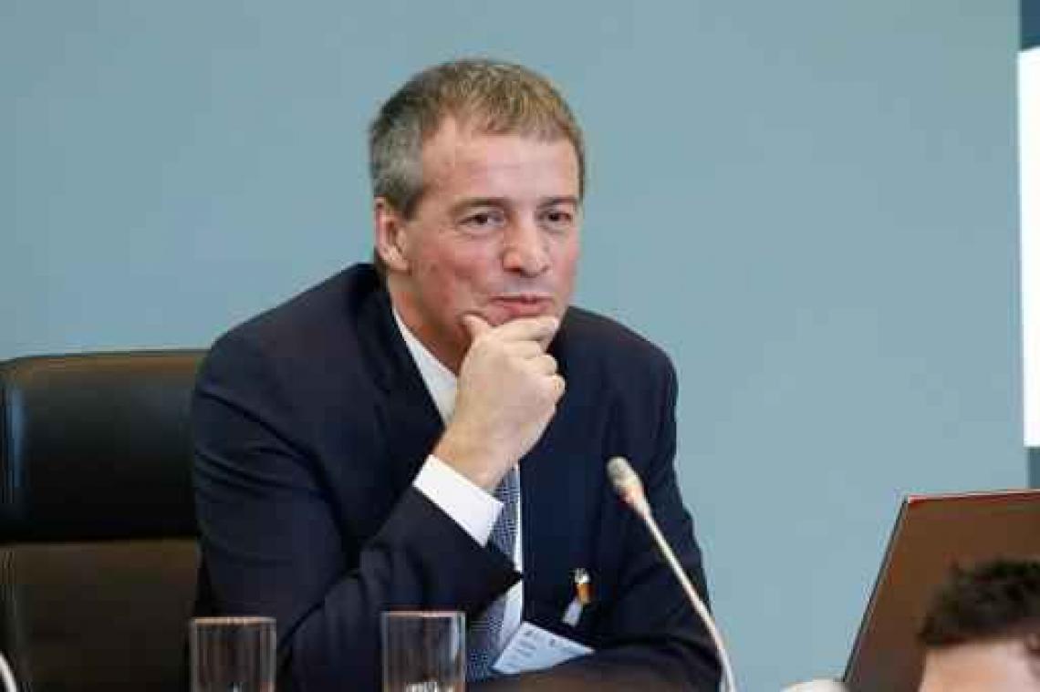 Justitie verdenkt Stéphane Moreau van corruptie