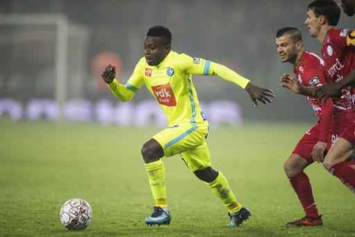 Jupiler Pro League - AA Gent nestelt zich in top zes na zuinige zege tegen Zulte Waregem