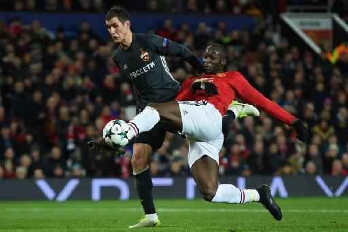 Champions League - Lukaku trapt Manchester United naar laatste zestien