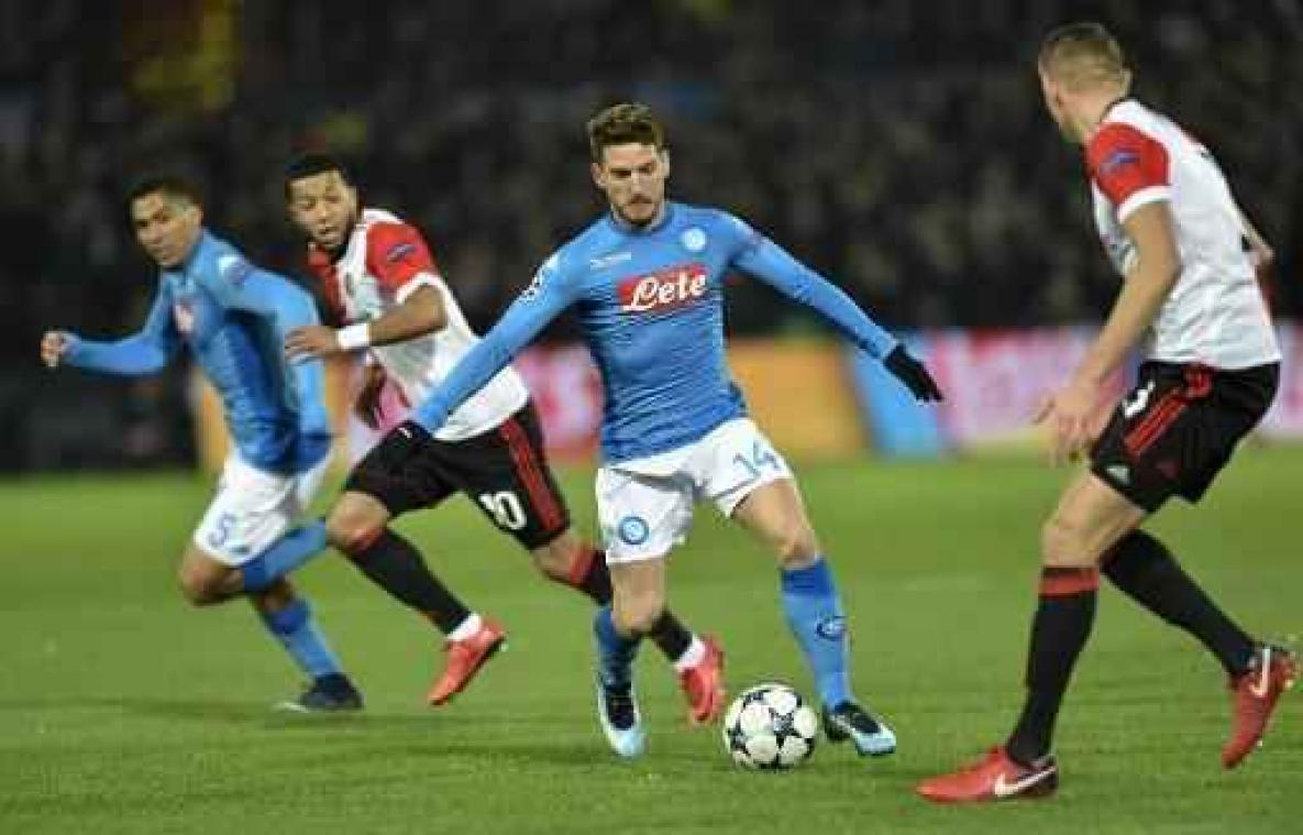Belgen in het buitenland - Mertens verliest met Napoli bij Feyenoord en is uitgeschakeld in de Champions League
