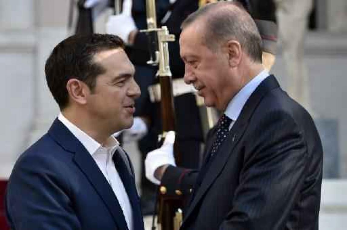 Erdogan voor tweedaags staatsbezoek in Athene aangekomen