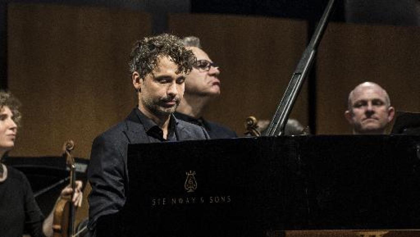 Thomas Vanderveken speelt piano-concerto van Grieg