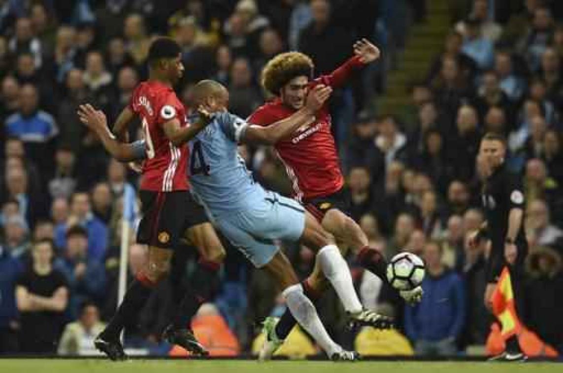 Kompany en Fellaini onzeker voor Manchester Derby