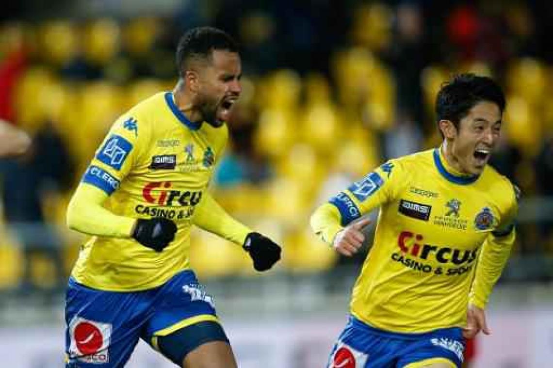 Jupiler Pro League - Sa Pinto ziet Standard vanuit tribunes onderuit gaan tegen Waasland-Beveren