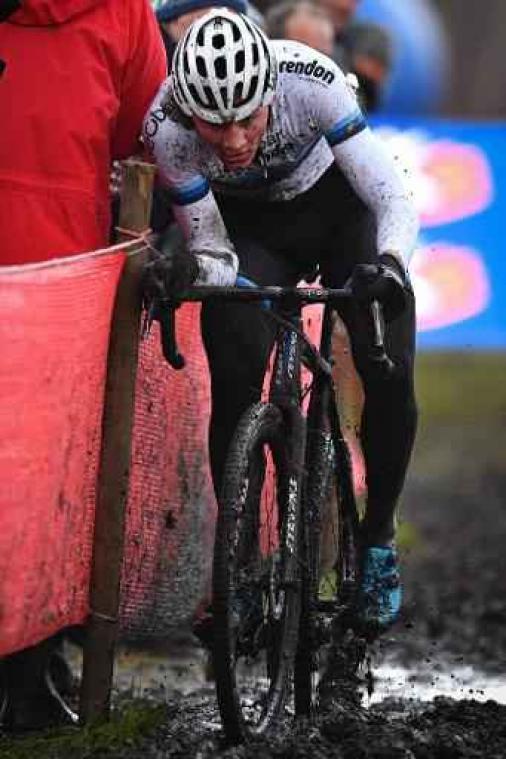 Druivencross - Mathieu van der Poel heerst in Overijse