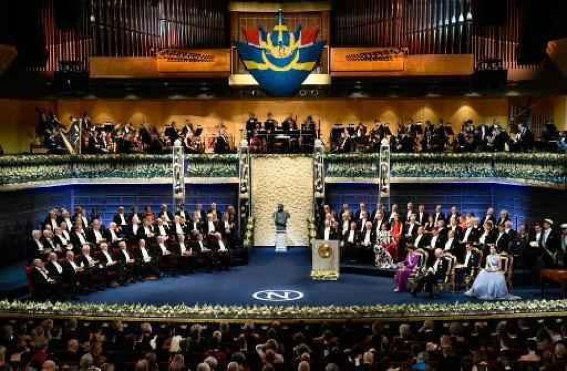 Nobelprijzen voor wetenschappen en literatuur uitgereikt in Stockholm