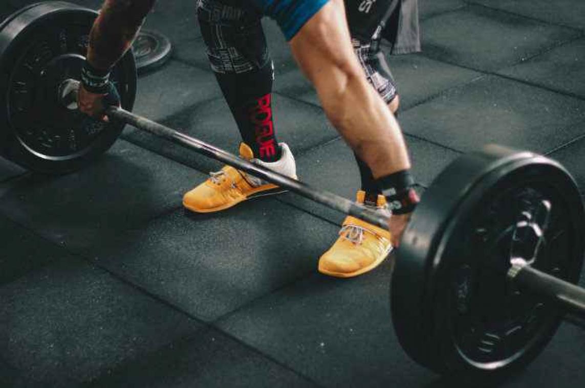 Daarom ga je als je ziek wordt beter niet naar de fitness