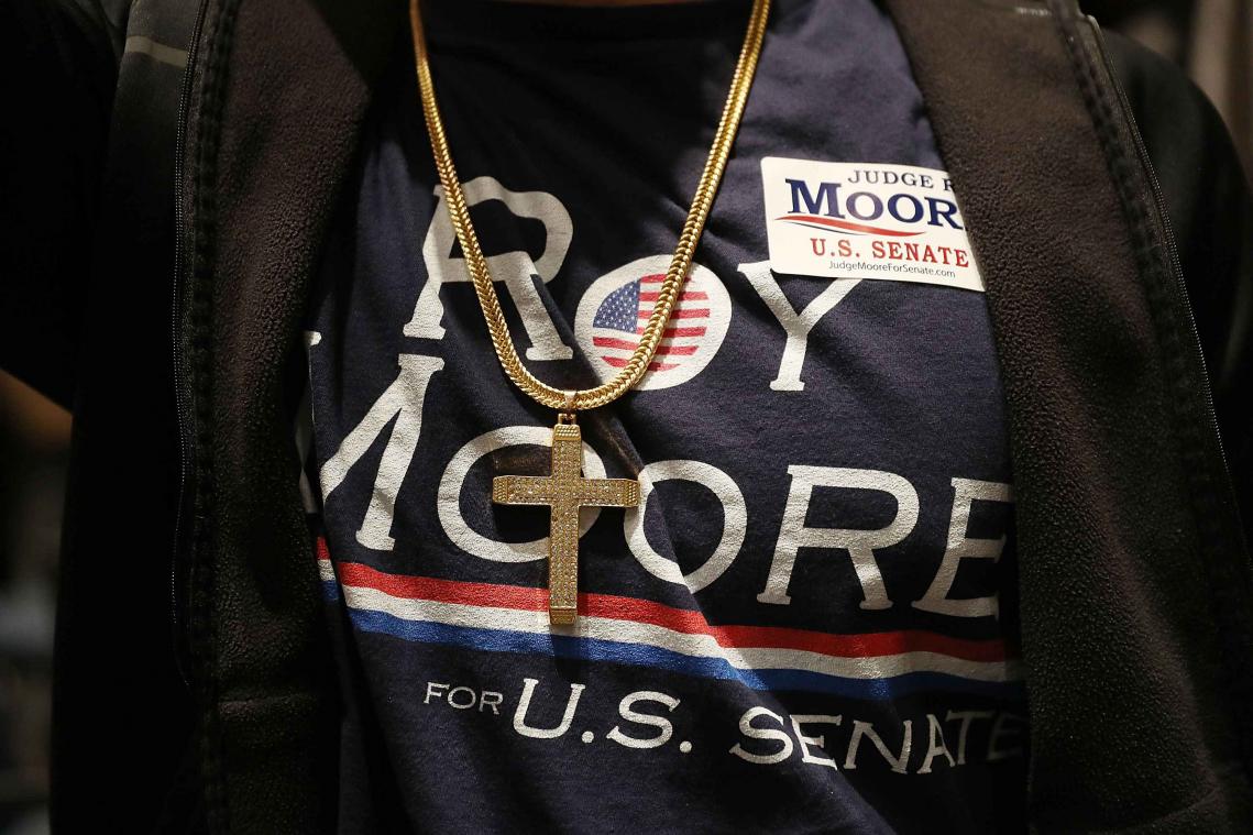 Omstreden Republikein Roy Moore verliest senaatsverkiezing