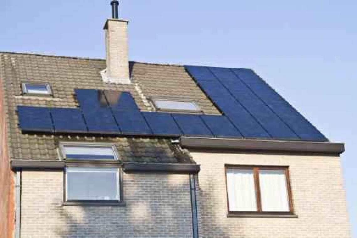 Eigenaars zonnepanelen houden iets meer over
