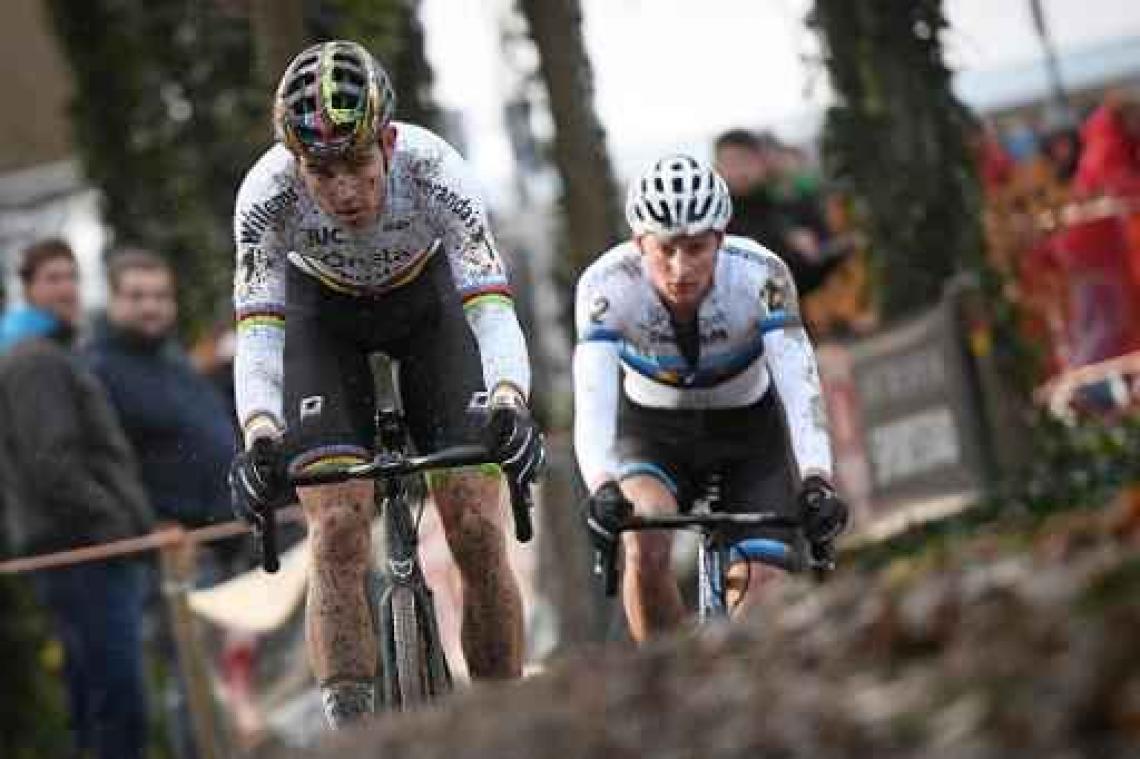DVV Trofee - Scheldecross - Van der Poel gaat door op elan, maar ziet Van Aert sterker worden