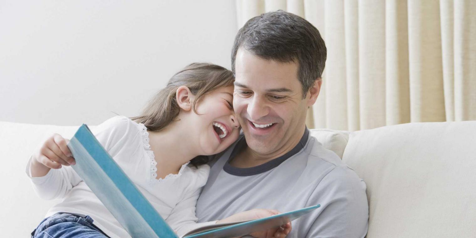 Verhaaltjes voor het slapengaan worden beter voorgelezen door papa's