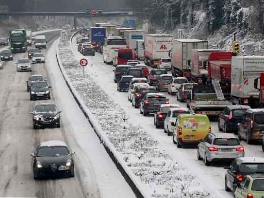 VAB verwacht druk verkeer op lokale wegen richting wintersportgebieden