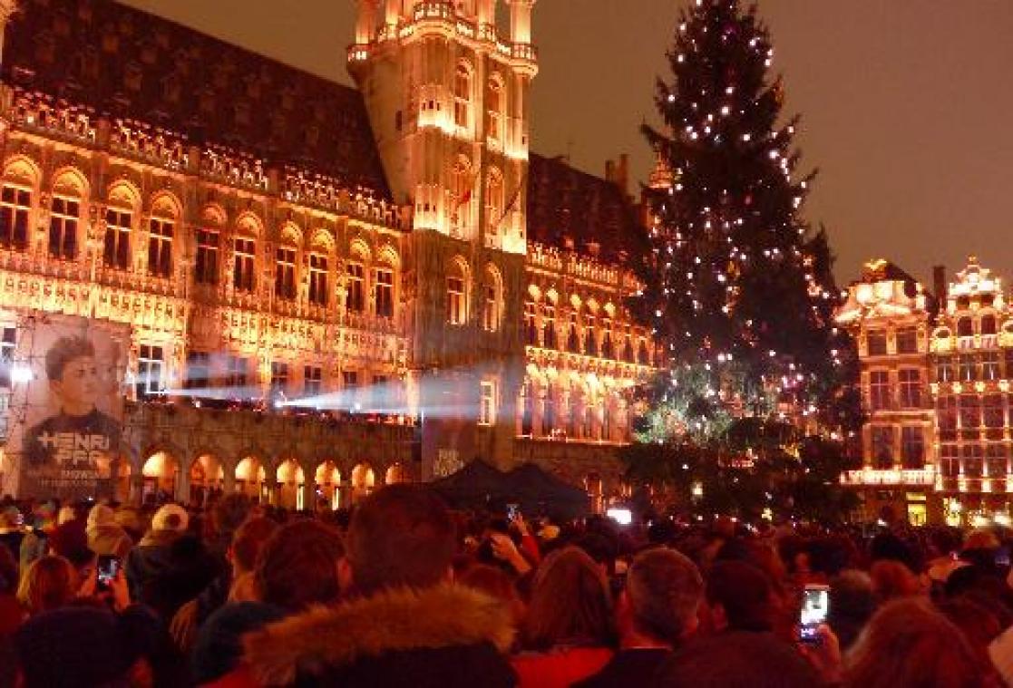 Ongeveer 6.000 mensen wonen gratis concert bij op Brusselse Grote Markt