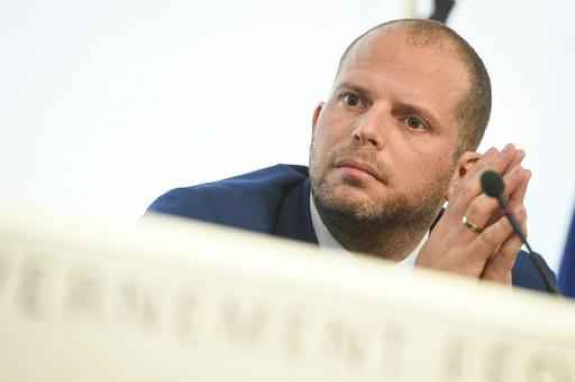 Vluchtelingenwerk Vlaanderen: "Francken moet verantwoordelijkheid opnemen"