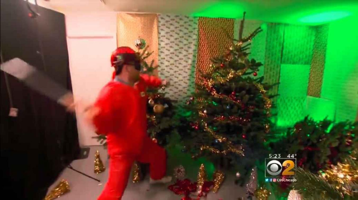Hekel aan Kerstmis? Leef je uit in Rudoph's rage room