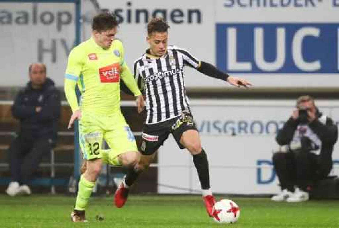 Jupiler Pro League - AA Gent telt Charleroi diep in toegevoegde tijd uit